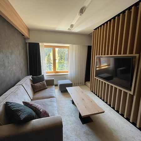 Woodside Apartments โคเปานิก ภายนอก รูปภาพ