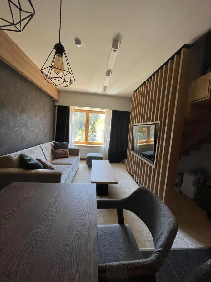 Woodside Apartments โคเปานิก ภายนอก รูปภาพ