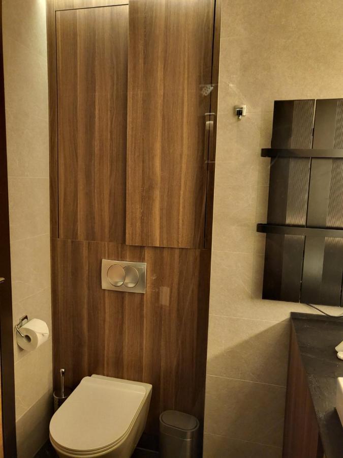 Woodside Apartments โคเปานิก ภายนอก รูปภาพ
